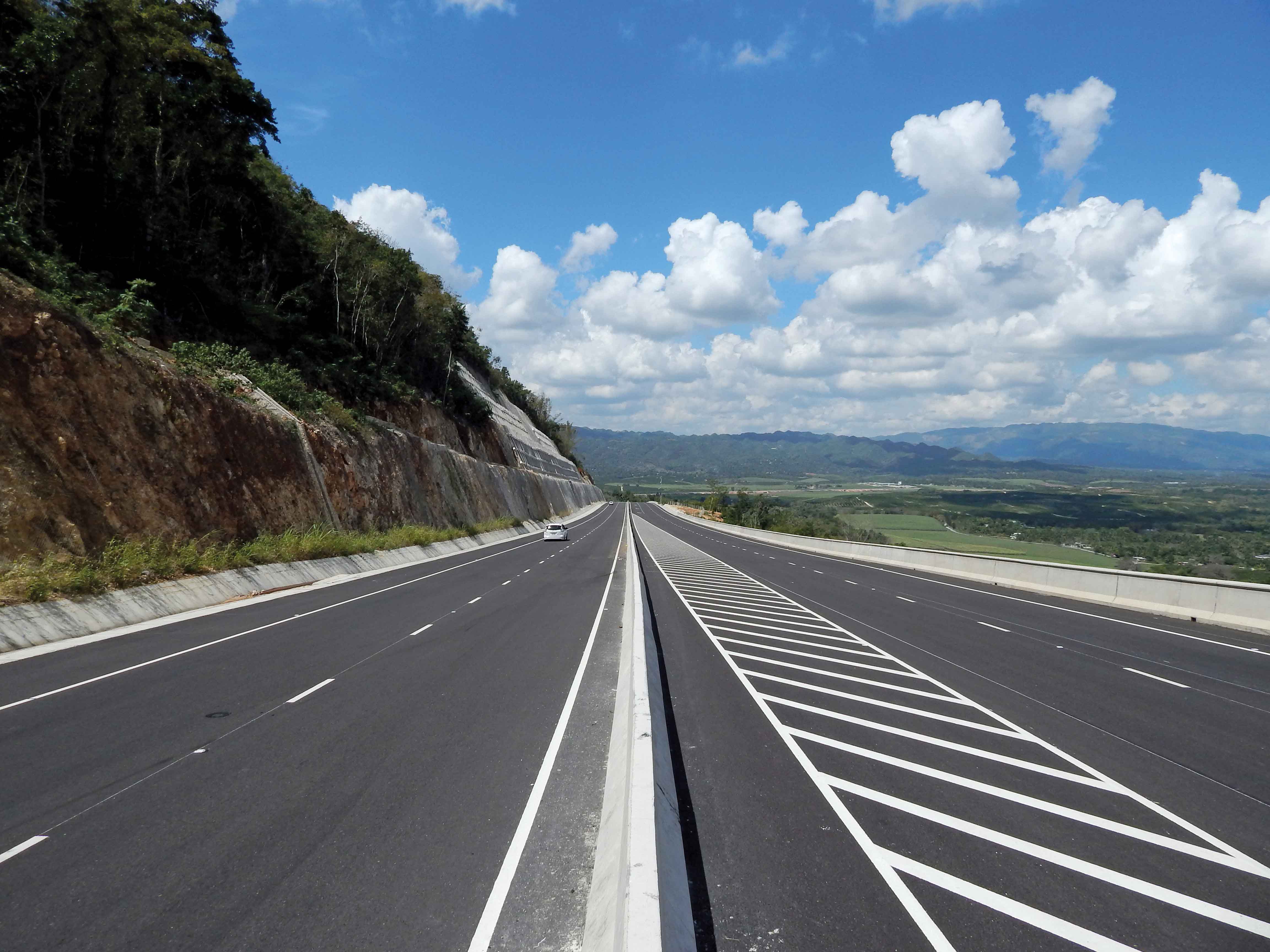 Jamaica’s new North-South link of Highway 2000