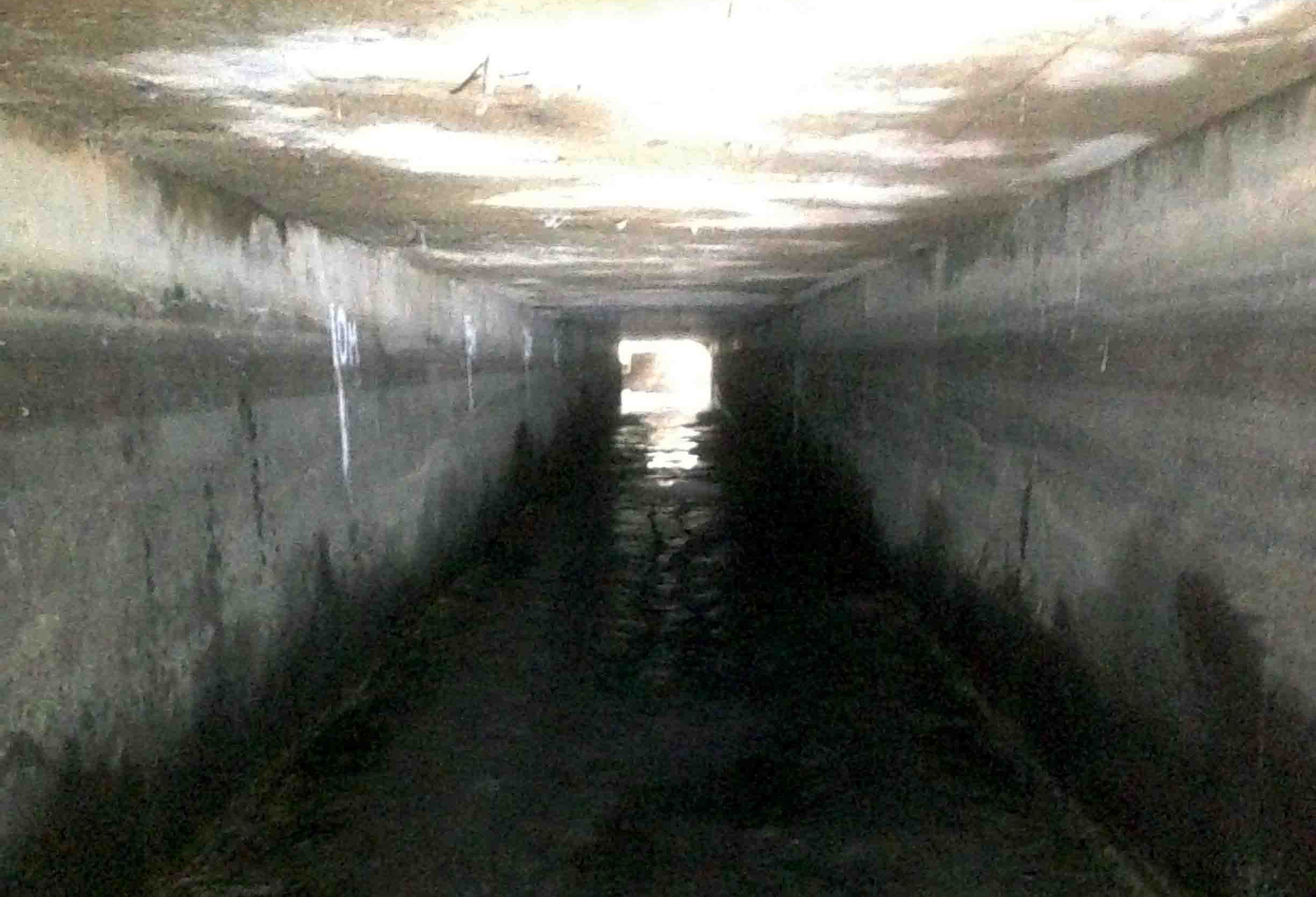 Tunnel clogged by debris