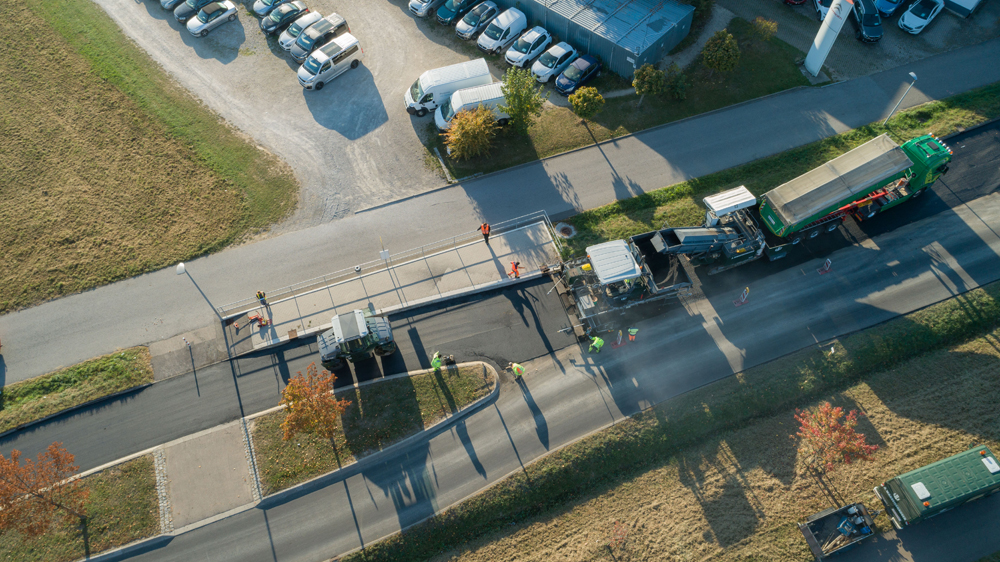 Optimisation of the paving process can be achieved using the latest technology from Vögele