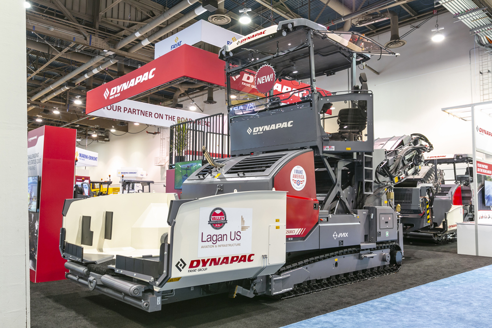 Dynapac’s proven material transfer 