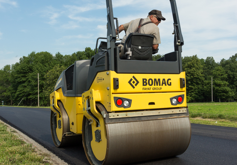 Extra capabilities are offered by Bomag’s BW 135 and BW 138 asphalt compact roller