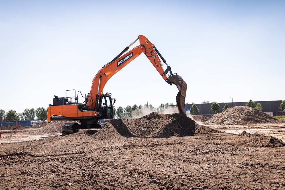 New excavator introductions from Doosan and Hitachi | World Highways