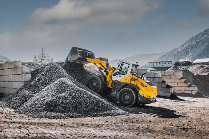 Liebherr is introducing high performance, mid-size wheeled loaders 
