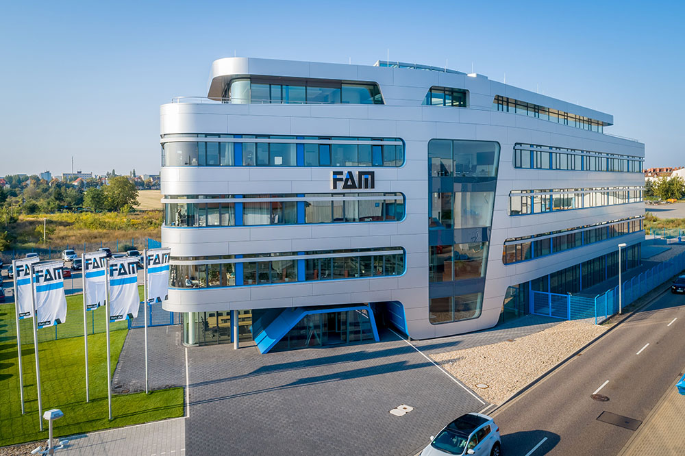 FAM, an international medium-sized business with 750 employees based in Germany, is part of the Beumer group