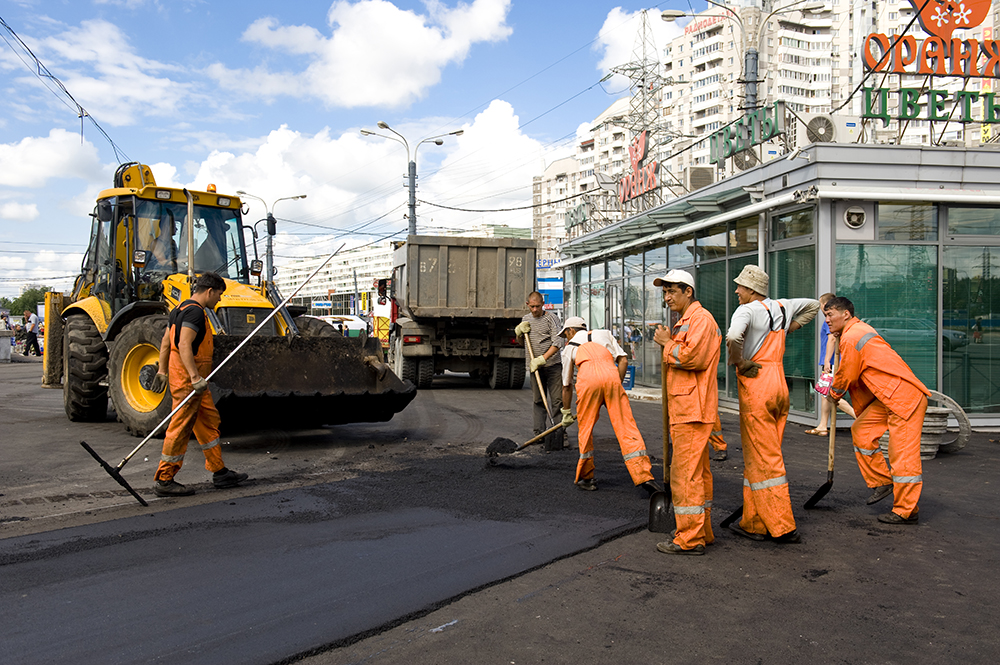St Petersburg roadworks: total funding of the five-year road construction programme will be about US$224 billion © Alenmax | Dreamstime.com