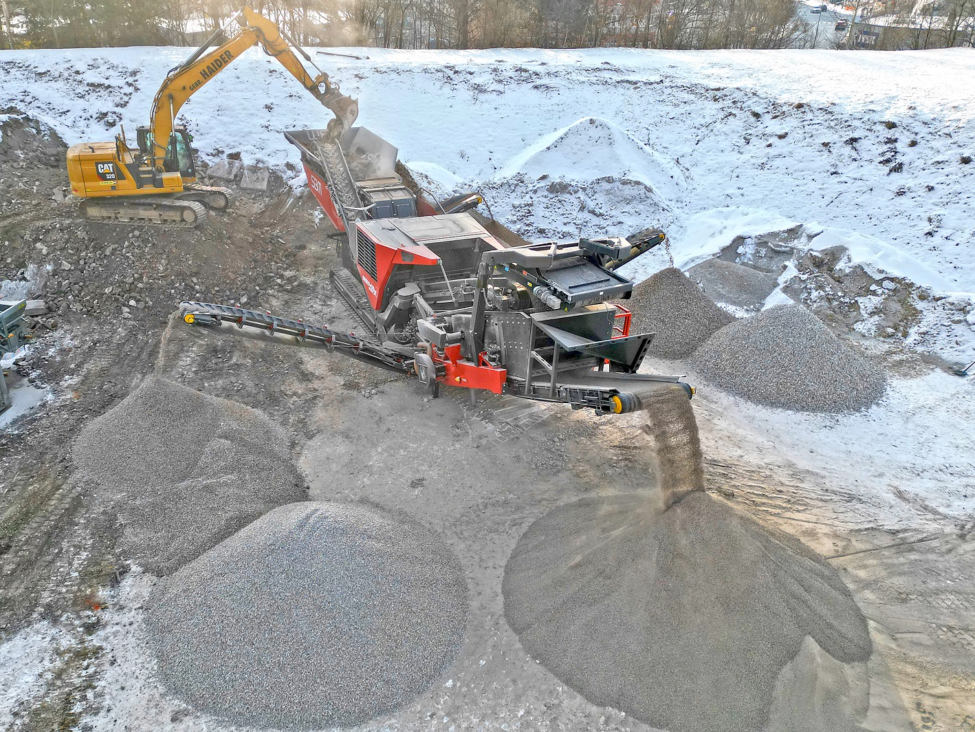 The REMAX 600 impact crusher at work processing material. Pic: SBM Mineral Processing