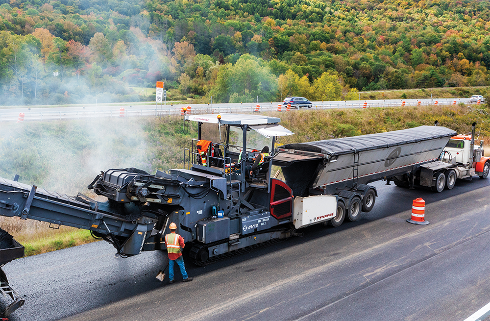 A material feeder from Dynapac has played an important role on a road paving job in the US