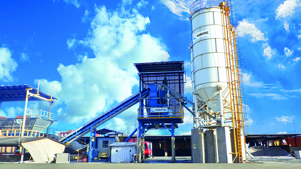 A Eurotec batching plant has played an important role in development of a port facility in Madagascar