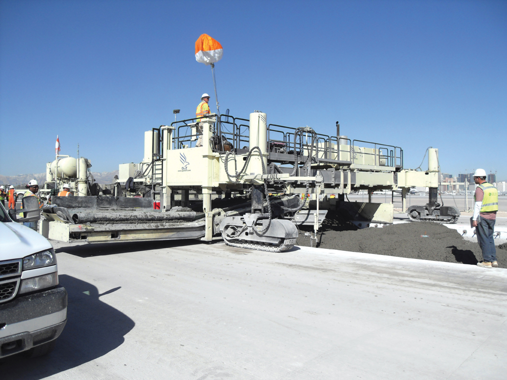 A large Guntert & Zimmerman concrete paver has been used at the busy Las Vegas international airport.