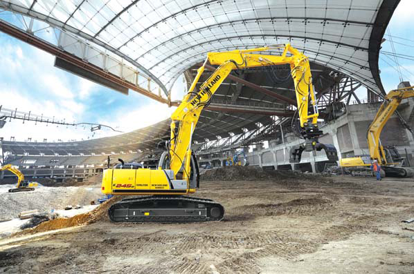 New Holland's new E 245B Multifunction crawler excavator 