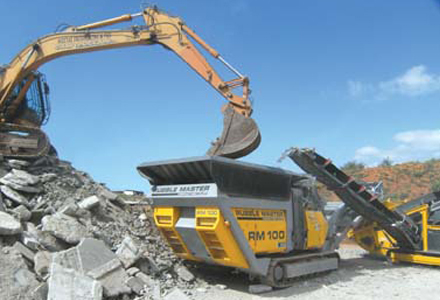compact crusher and screen in action
