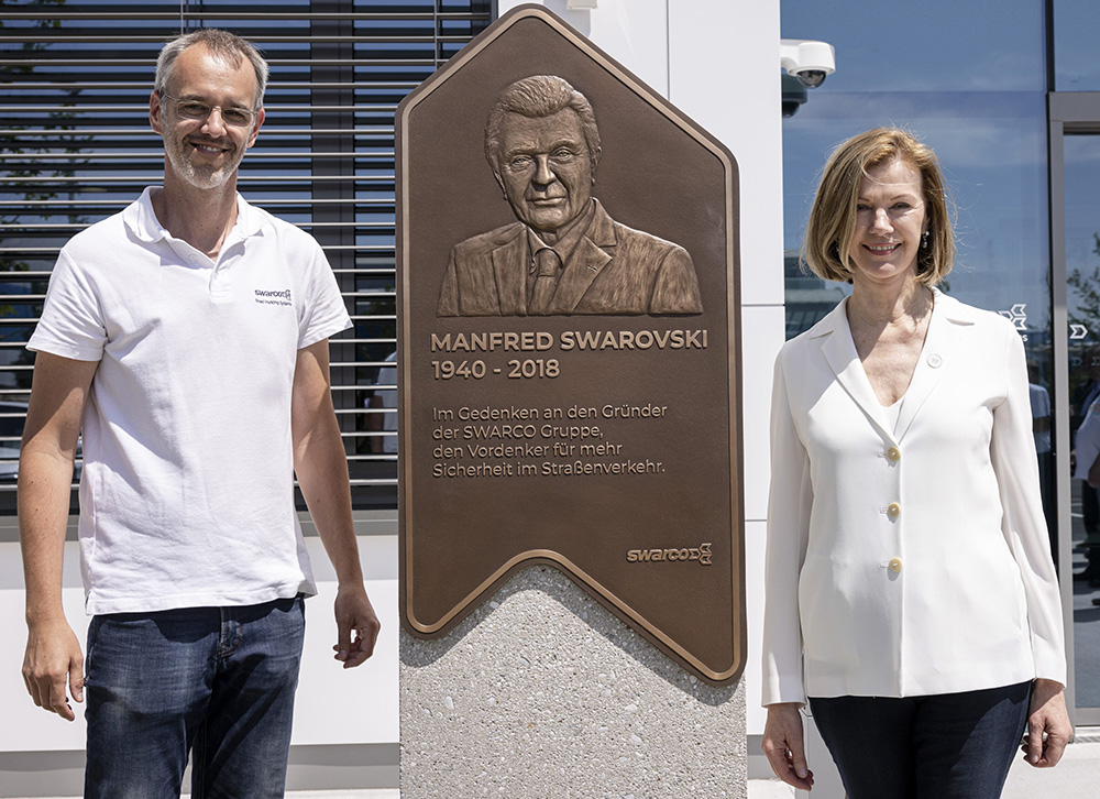 Elisabeth Swarovski and Peter Tomazic after unveiling the bronze plaque in memory of the SWARCO founder.