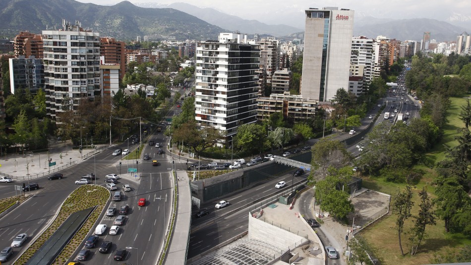Moving much of the crosstown traffic underground will help reduce congestion and pollution for Santiago
