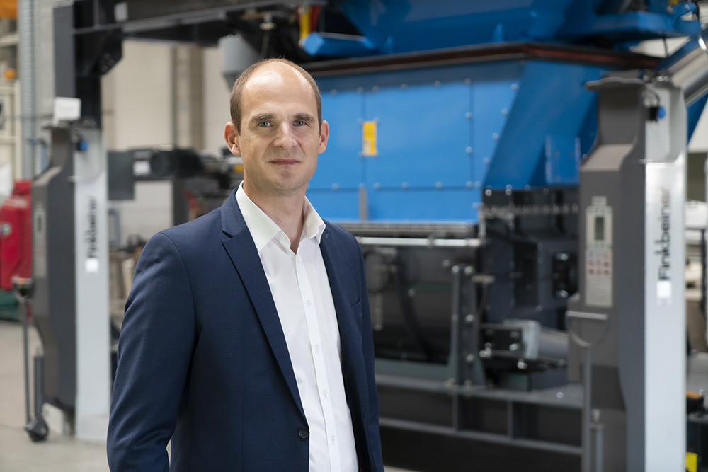 “We always think ahead and develop solutions for tomorrow. In addition to the fuels of the future such as wood dust or BtL fuels, we also focus on direct energy savings,” says Steven Mac Nelly, Head of Development & Engineering at Benninghoven.