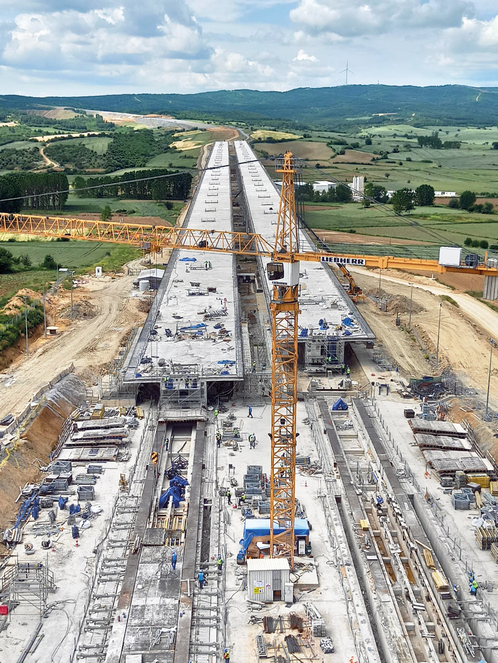 Ongoing work at the Çanakkale Viaduct, which will provide a valuable commuting route across The Dardanelles upon completion