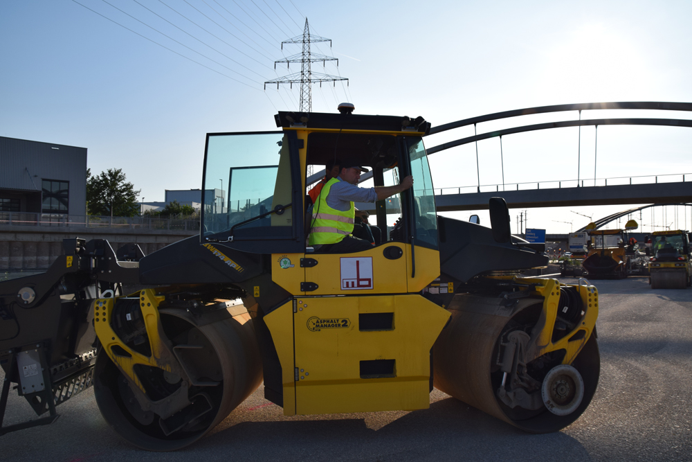 The contractor used the latest compaction systems from BOMAG