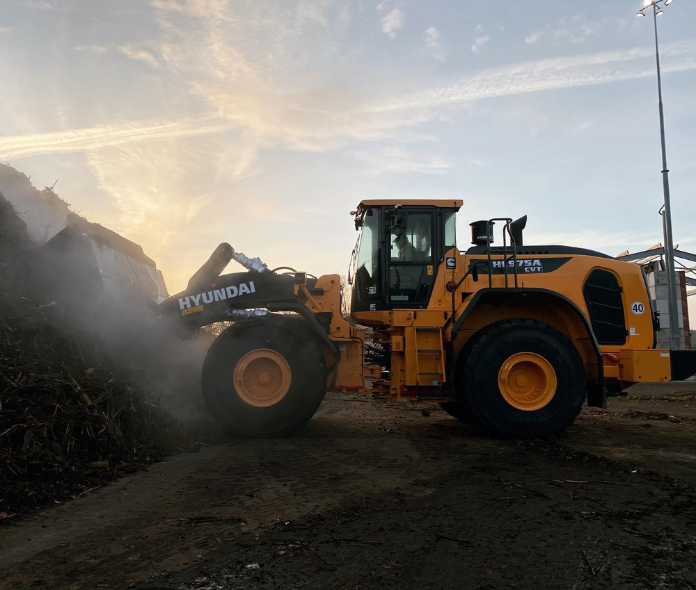 Hyundai’s new wheeled loader features an efficient CVT transmission system