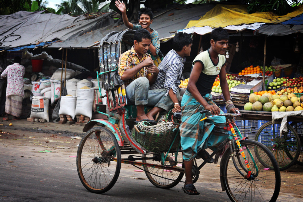 Bicycle rickshaws are still a common sight in towns and cities in Bangladesh  (© Tomi Tenetz | Dreamstime.com) 