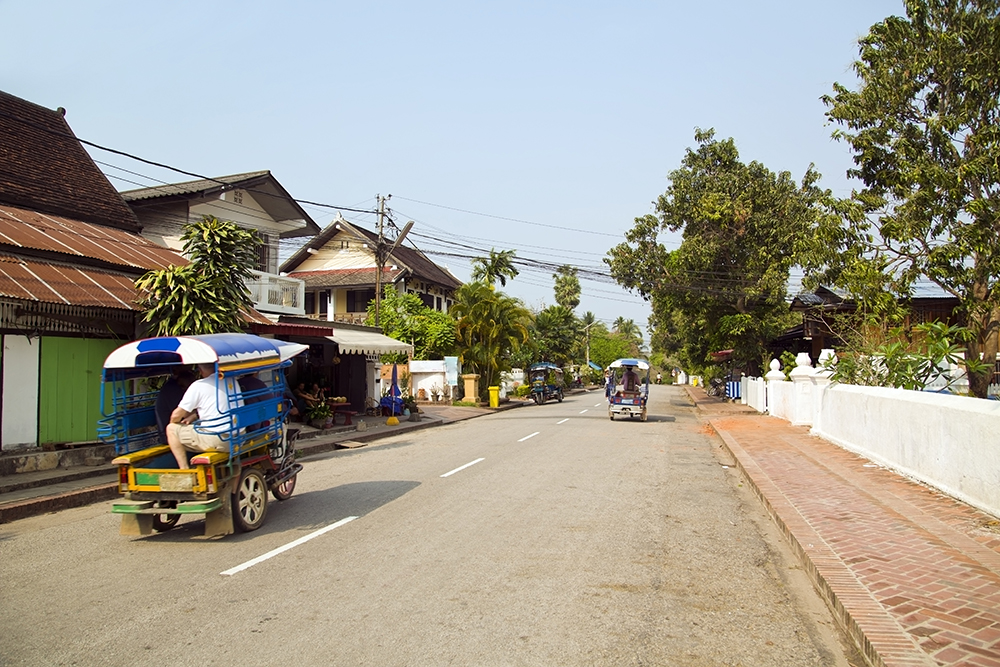Transport in urban areas in Lao PDR can be basic © Eldelik | Dreamstime.com