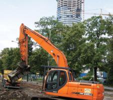 Doosan demolition excavator