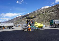 Ammann’s latest pavers feature sophisticated systems to help optimise paving quality