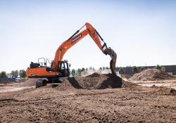 Doosan’s new DX225LC-7 is the first of a new excavator series from the firm