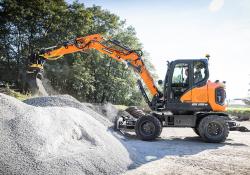 Doosan’s DX100W-7 is in the 10-tonne weight class which is new to the Doosan range