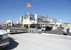 A large Guntert & Zimmerman concrete paver has been used at the busy Las Vegas international airport.