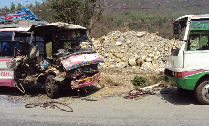 Accident between two buses in Nepal